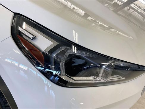 New 2026 BMW X1 xDrive28i w/ Technology Package AWD/4WD image 13