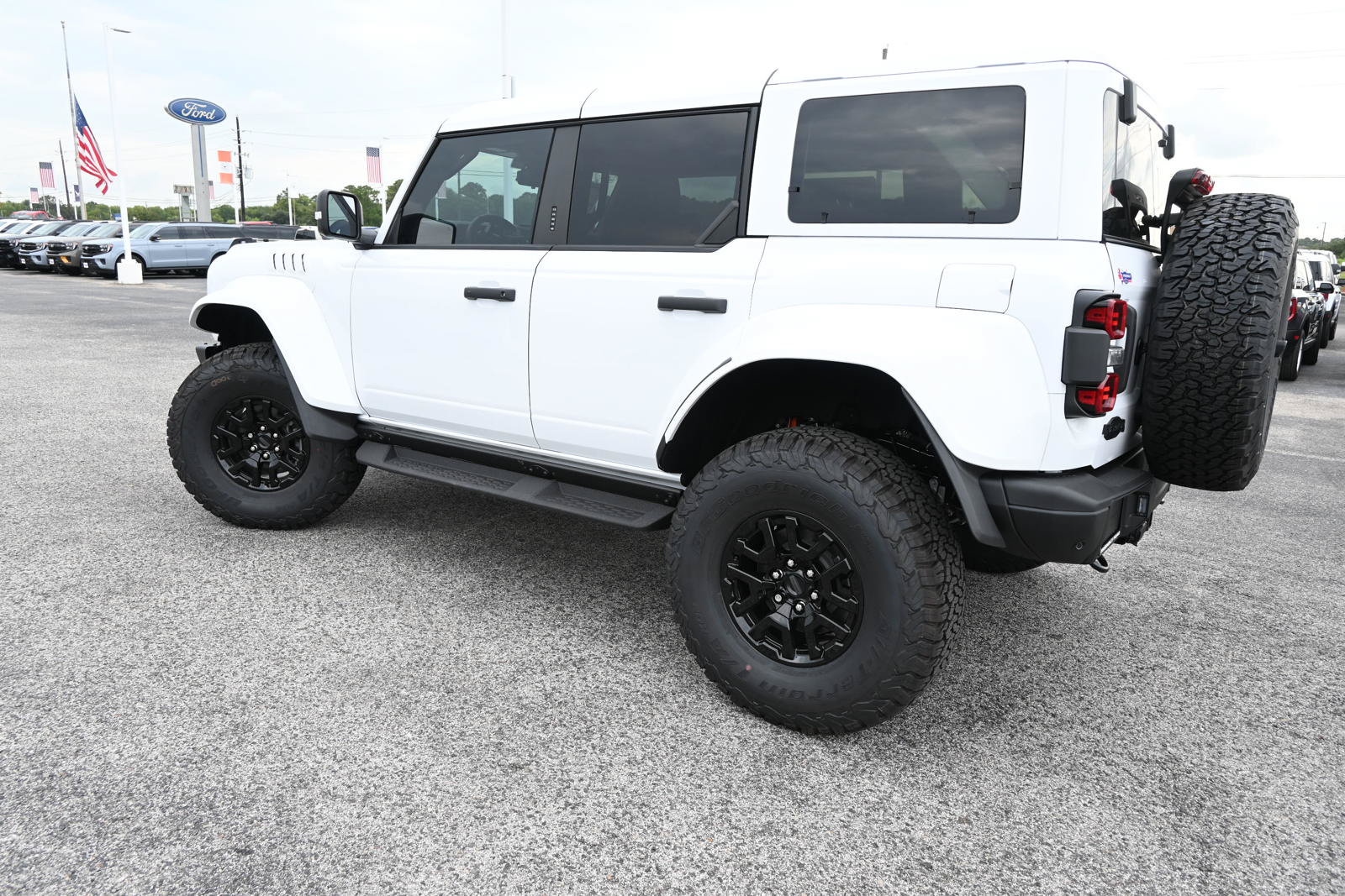 New 2026 Ford Bronco Raptor AWD/4WD image 7