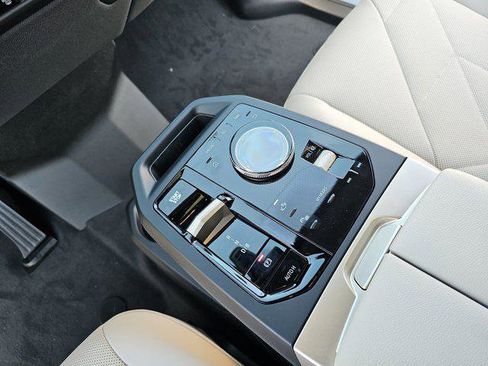 New 2026 BMW iX xDrive45 w/ Premium Package image 25