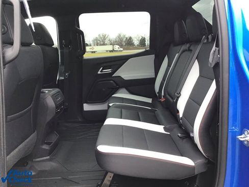 Used 2025 Chevrolet Silverado EV RST image 13