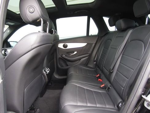 Used 2022 Mercedes-Benz GLC 300 4MATIC image 15