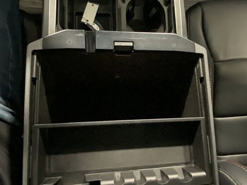 Used 2024 Ford F350 Lariat w/ Lariat Ultimate Package image 41