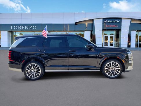 Used 2026 Hyundai Palisade Calligraphy FWD image 4