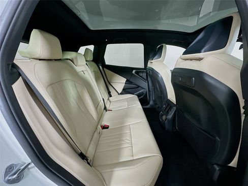 Used 2025 BMW X3 xDrive30i w/ Premium Package image 28