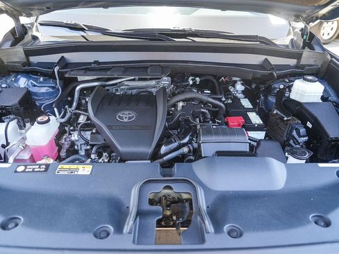 Certified 2024 Toyota Grand Highlander FWD image 27