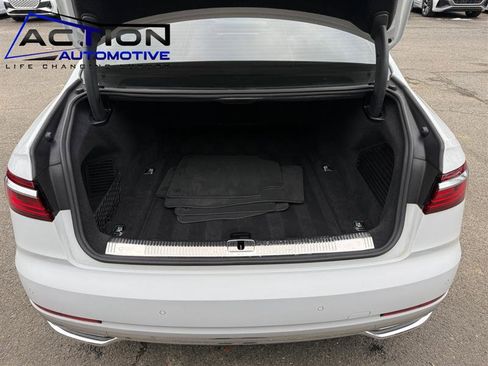 Used 2019 Audi A8 L 4.0T image 17
