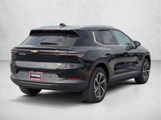 New 2026 Chevrolet Equinox EV LT video 2