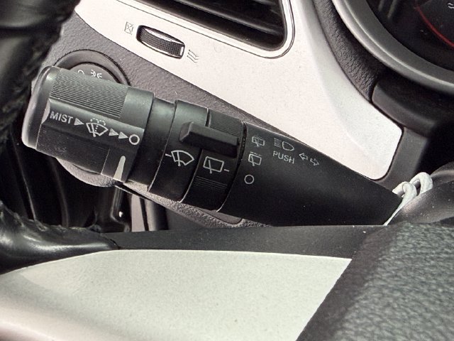 Used 2019 Dodge Journey SE FWD image 13