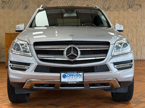 Used 2013 Mercedes-Benz GL 450 4MATIC image 3