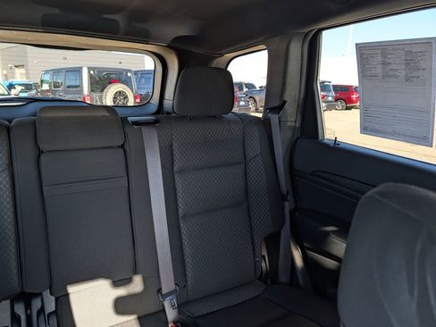 Used 2022 Jeep Grand Cherokee Laredo E w/ Security & Convenience Group AWD/4WD image 14
