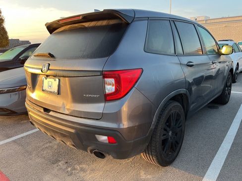 Used 2021 Honda Passport Sport image 3