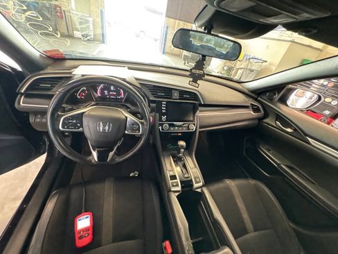 Used 2021 Honda Civic Sport image 6