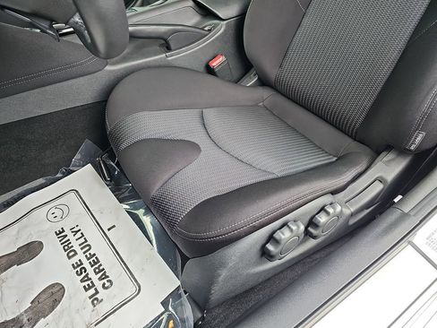 Used 2024 Nissan Z Sport w/ Floor Mat Package RWD image 30