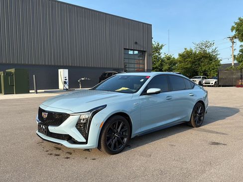 Used 2025 Cadillac CT5 V AWD/4WD image 7