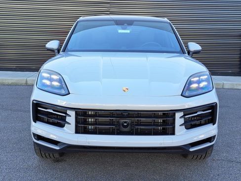 Used 2026 Porsche Cayenne Coupe image 10