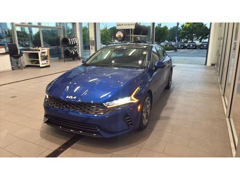 Used 2023 Kia K5 EX FWD image 3