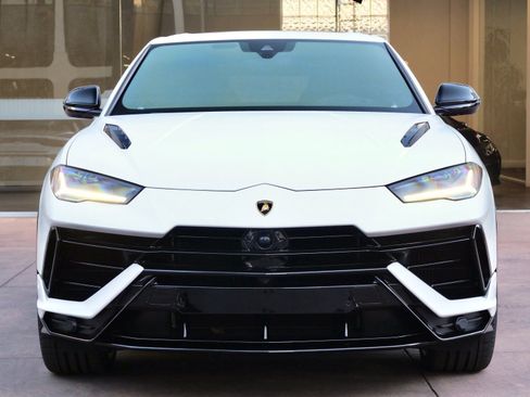 Used 2023 Lamborghini Urus S image 5
