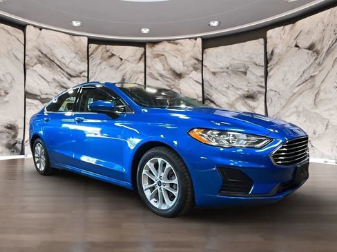 Used 2019 Ford Fusion SE FWD image 34
