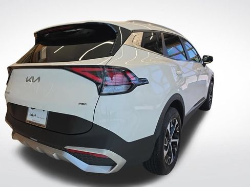 Certified 2025 Kia Sportage EX AWD/4WD image 15