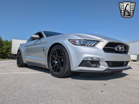 Used 2015 Ford Mustang GT Premium w/ Equipment Group 401A image 7