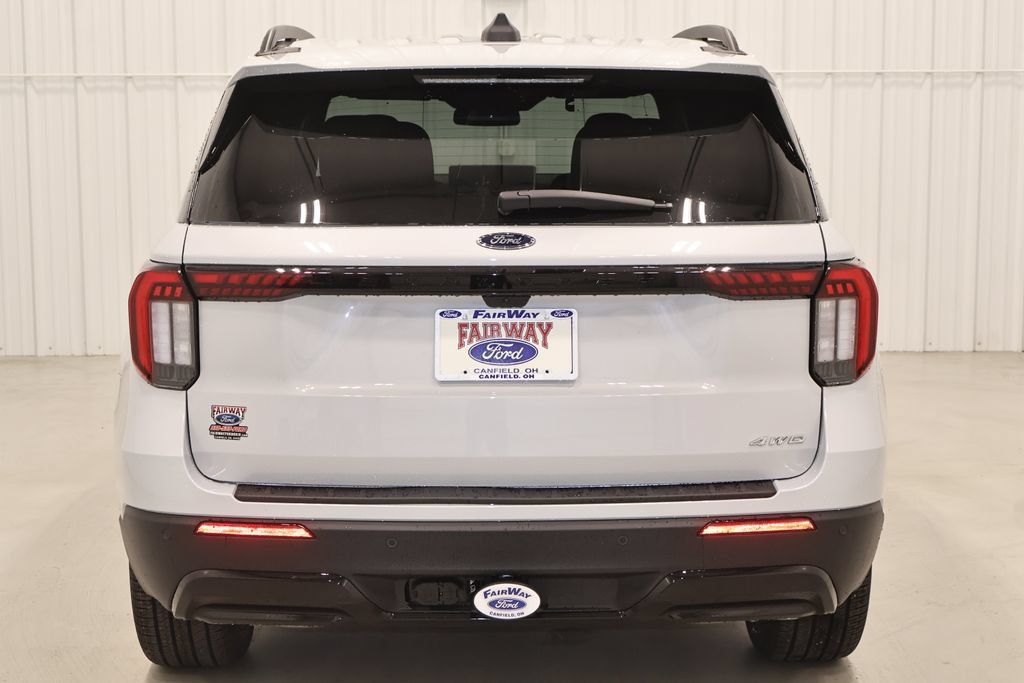 New 2026 Ford Explorer ST-Line w/ ST-Line Street Pack AWD/4WD image 7