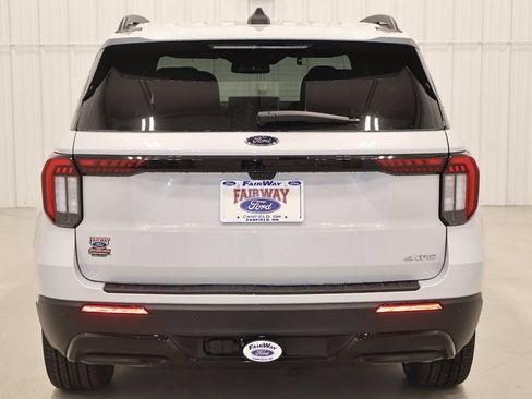 New 2026 Ford Explorer ST-Line w/ ST-Line Street Pack AWD/4WD image 7