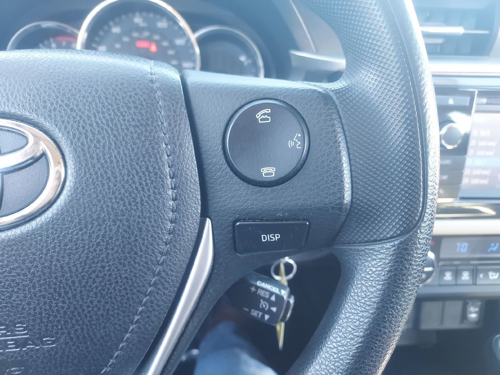 Used 2014 Toyota Corolla LE FWD image 22