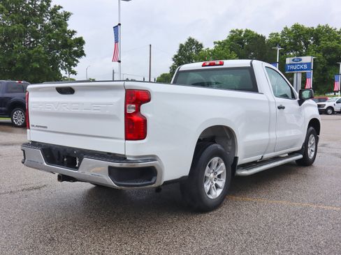 Used 2024 Chevrolet Silverado 1500 W/T w/ WT Fleet Convenience Package image 6