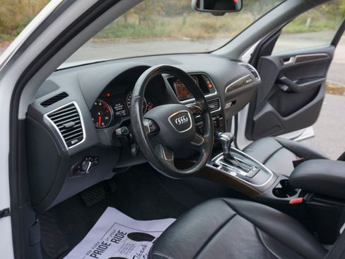 Used 2017 Audi Q5 2.0T Premium Plus w/ Premium Plus Package image 14