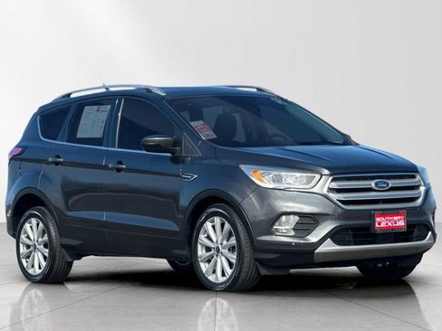 Used 2018 Ford Escape Titanium w/ Ford Safe & Smart Package FWD image 8