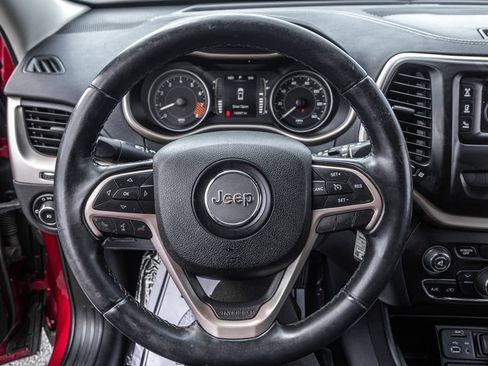 Used 2014 Jeep Cherokee Latitude FWD image 21
