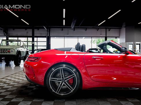 Used 2018 Mercedes-Benz AMG GT C image 28