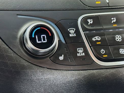 Used 2024 Chevrolet Malibu LT image 17