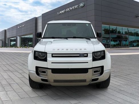 Used 2023 Land Rover Defender 110 SE AWD/4WD image 8
