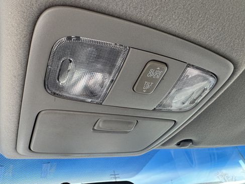 Used 2003 Toyota Camry LE image 30