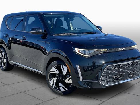 Used 2023 Kia Soul GT-Line w/ GT-Line Technology Package image 2