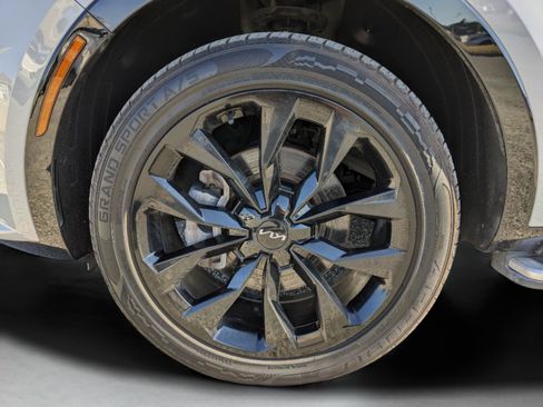 Used 2023 Kia Sorento SX image 41