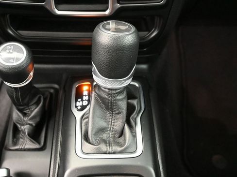 Used 2023 Jeep Wrangler Sport image 24