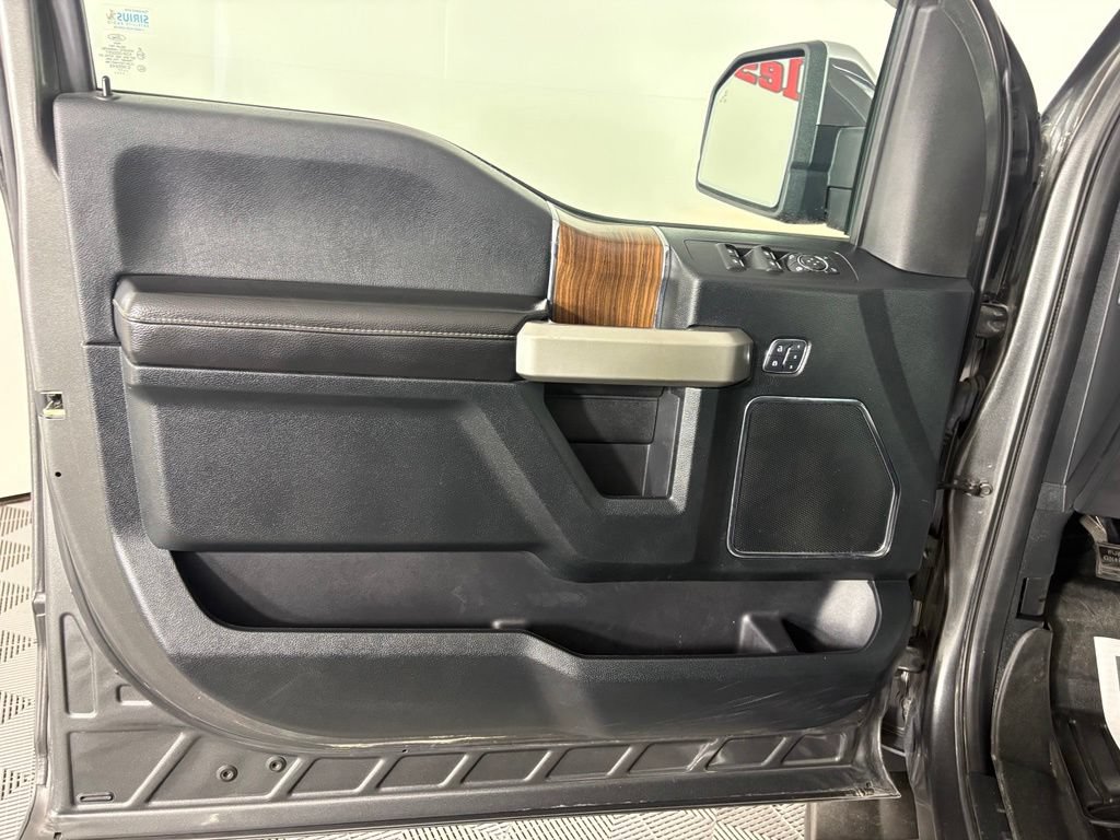 Used 2017 Ford F150 Lariat AWD/4WD image 14