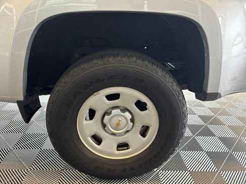 Used 2018 Chevrolet Colorado W/T AWD/4WD image 8