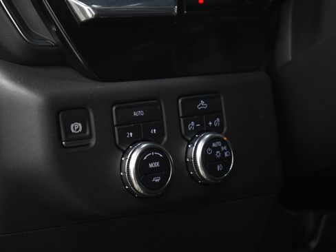 Used 2024 GMC Sierra 1500 Elevation AWD/4WD image 23
