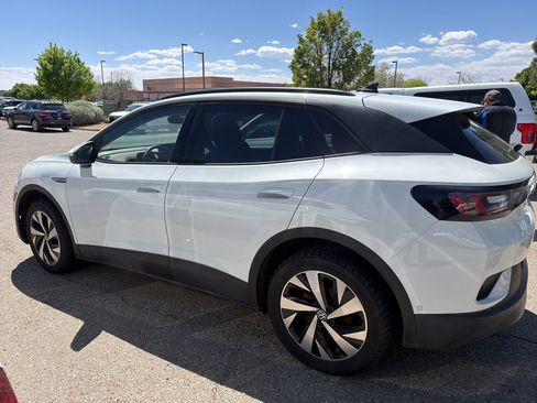 Used 2023 Volkswagen ID.4 Pro AWD/4WD image 13