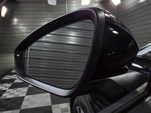 Used 2021 Volkswagen ID.4 Pro S image 37