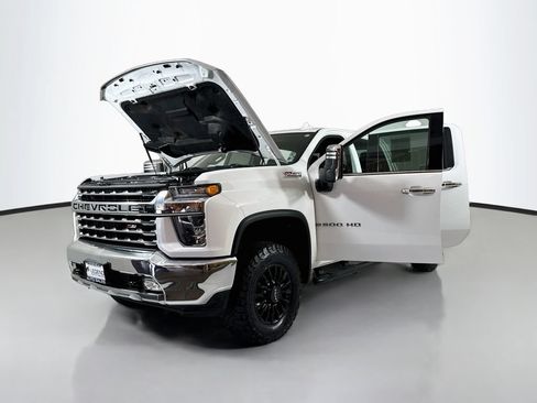Used 2021 Chevrolet Silverado 2500 LTZ w/ Z71 Off-Road Package AWD/4WD image 21