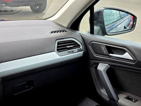 Used 2019 Volkswagen Tiguan S w/ 3rd Row Seat Package AWD/4WD image 24