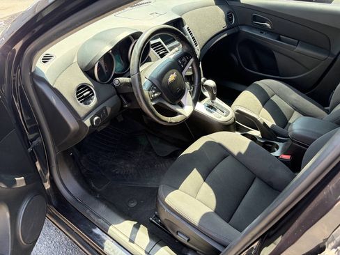 Used 2014 Chevrolet Cruze LT FWD image 10
