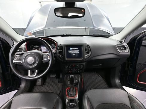 Used 2019 Jeep Compass Trailhawk AWD/4WD image 24