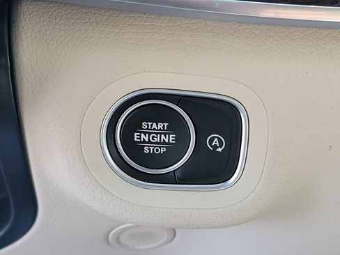 Used 2022 Mercedes-Benz GLE 350 4MATIC image 39