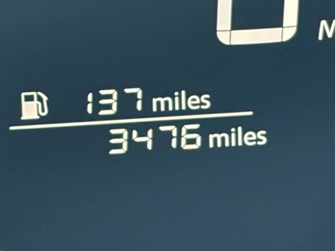 Certified 2025 Nissan Kicks SV image 22