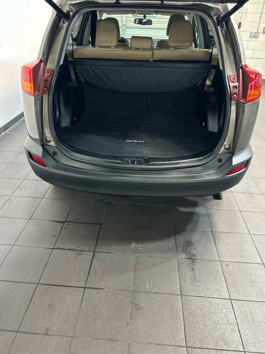 Used 2013 Toyota RAV4 Limited AWD/4WD image 11